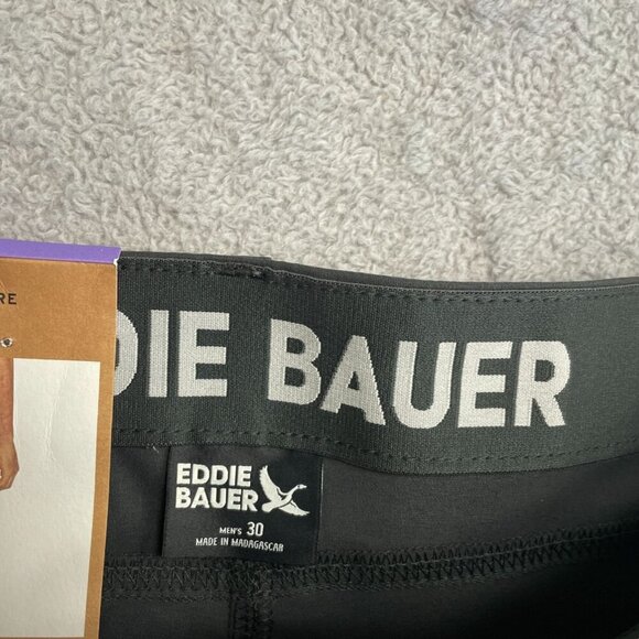 NEW Eddie Bauer Men's Size 30 Rainier 10" Tech Short Black Cargo Outdoor - Picture 5 of 8